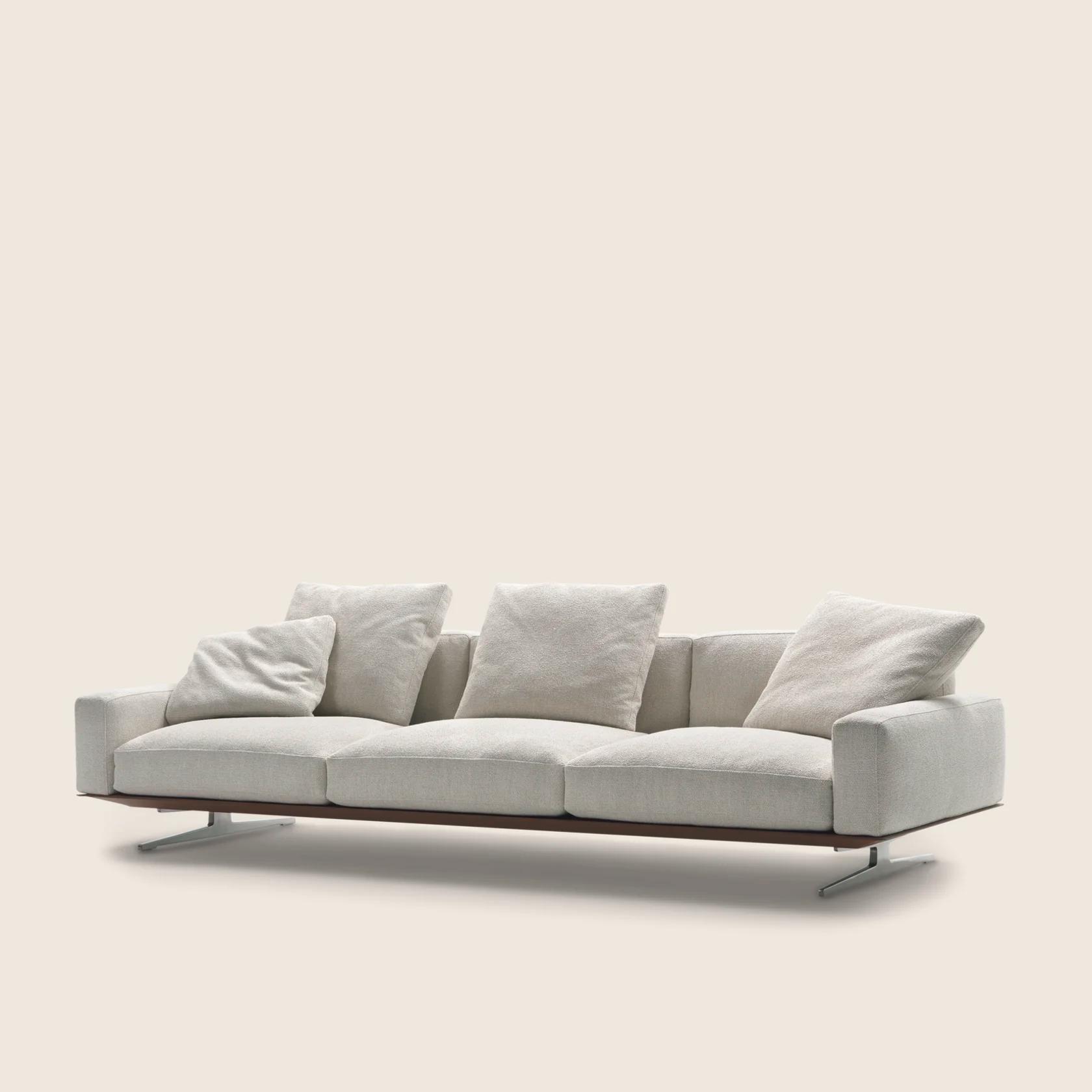 015G02_SOFT DREAM_STANDALONE_03.png